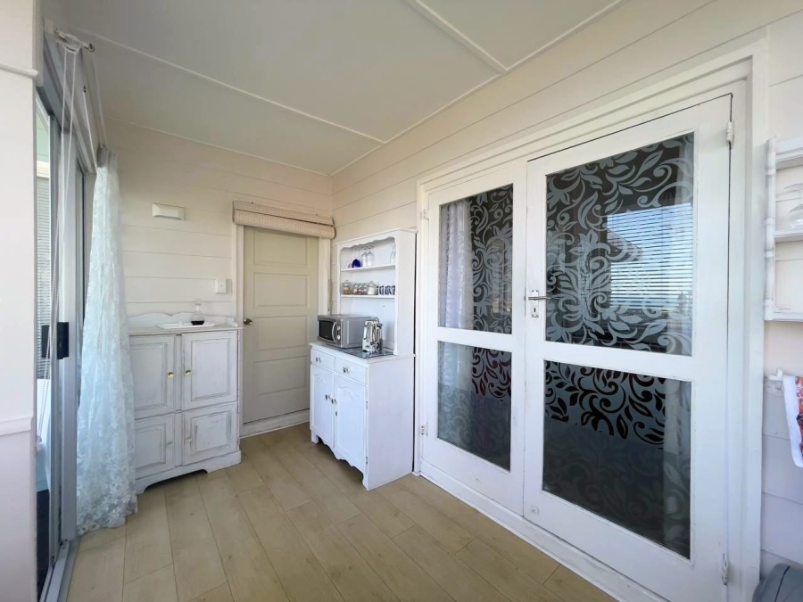 5 Bedroom Property for Sale in Vermont Western Cape